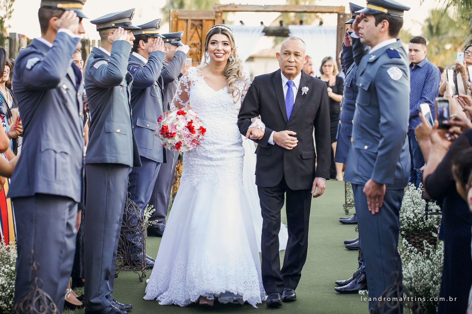 Casamento no Bella Faria Eventos, do casal Tamires e Douglas