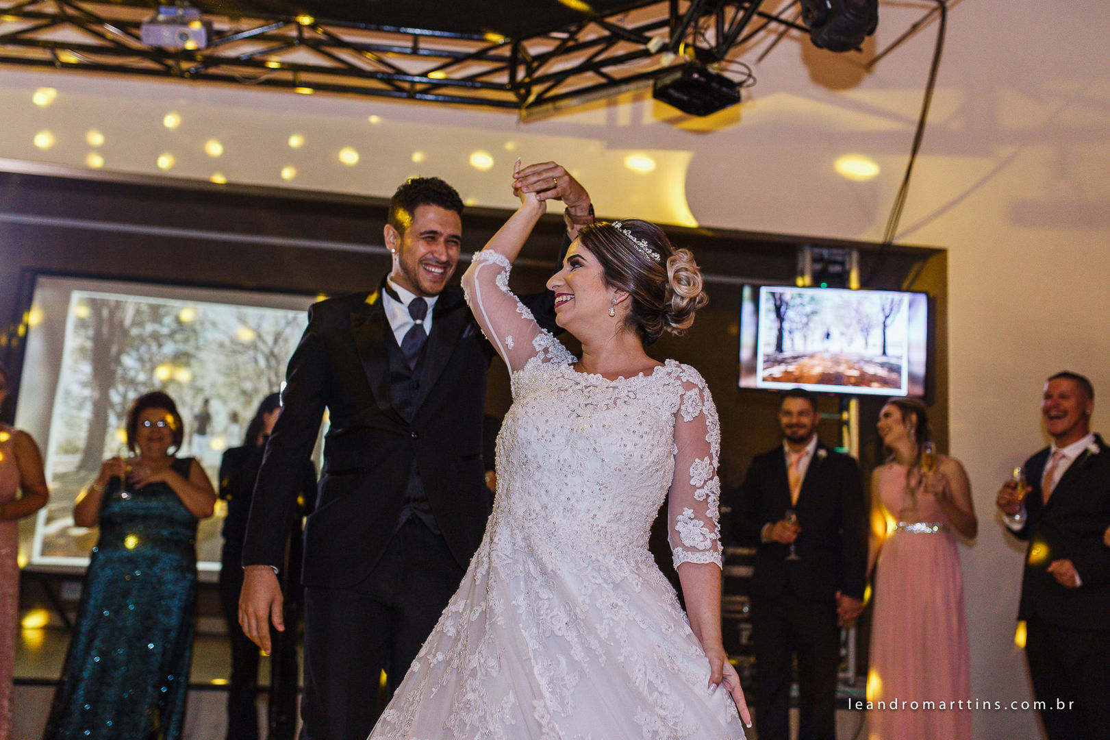 Casamento no espaço MariFestas, Guapiaçu, Ana Carla e Nilton