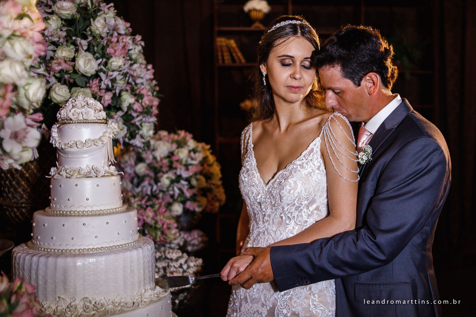Casamento Naiara e Lorran no espaço Marcorraro em Buritama