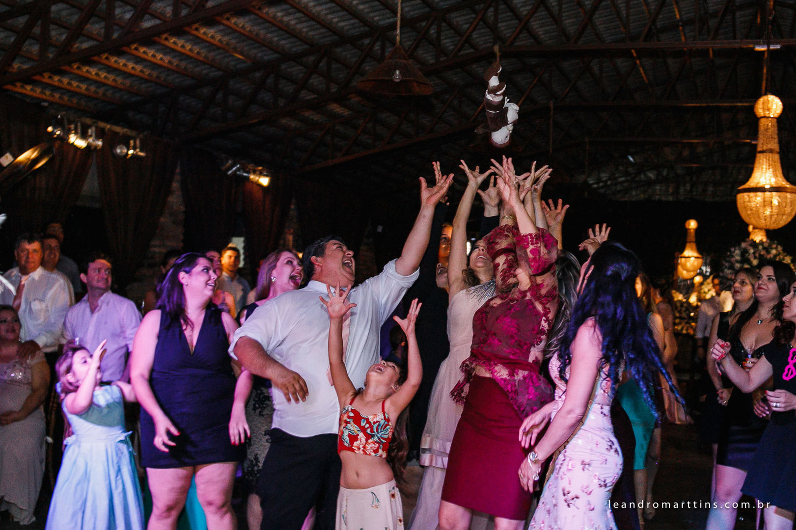 Casamento Naiara e Lorran no espaço Marcorraro em Buritama
