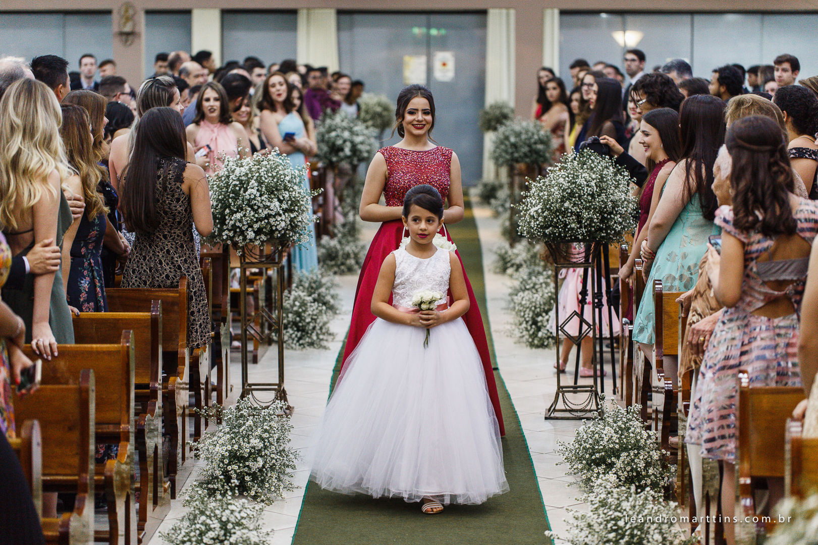 Casamento Ana e Thiago na Paróquia Menino Jesus de Praga