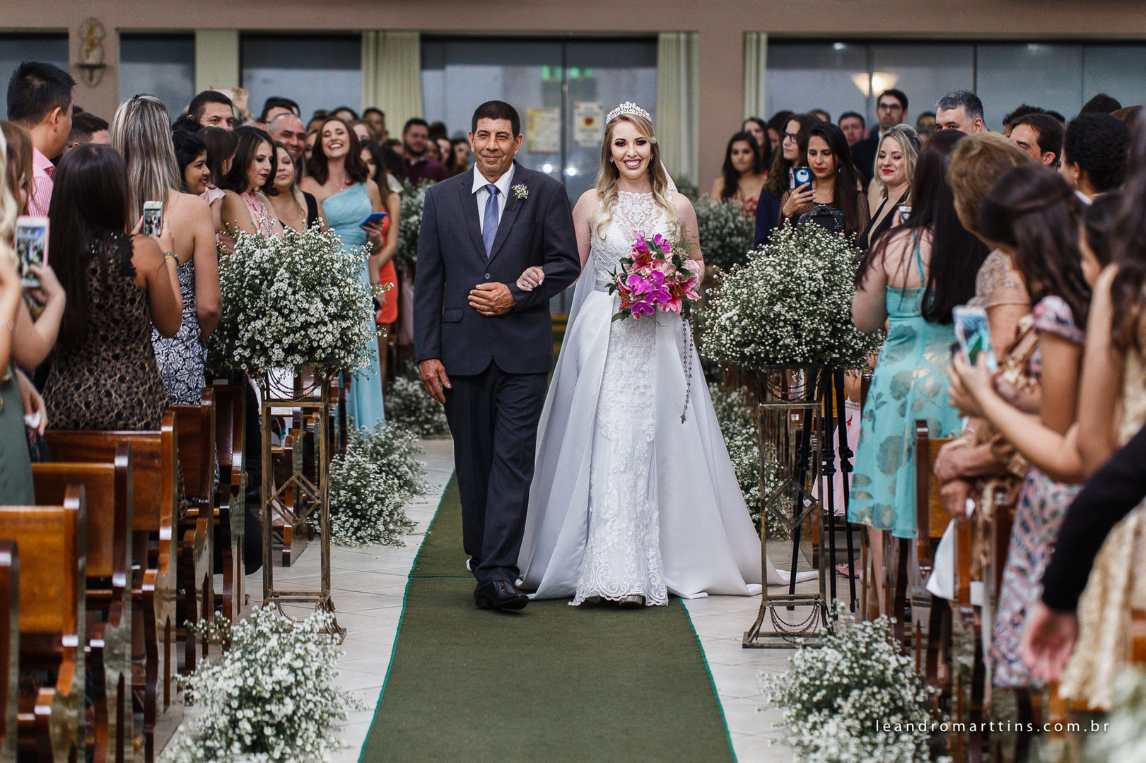 Casamento Ana e Thiago na Paróquia Menino Jesus de Praga