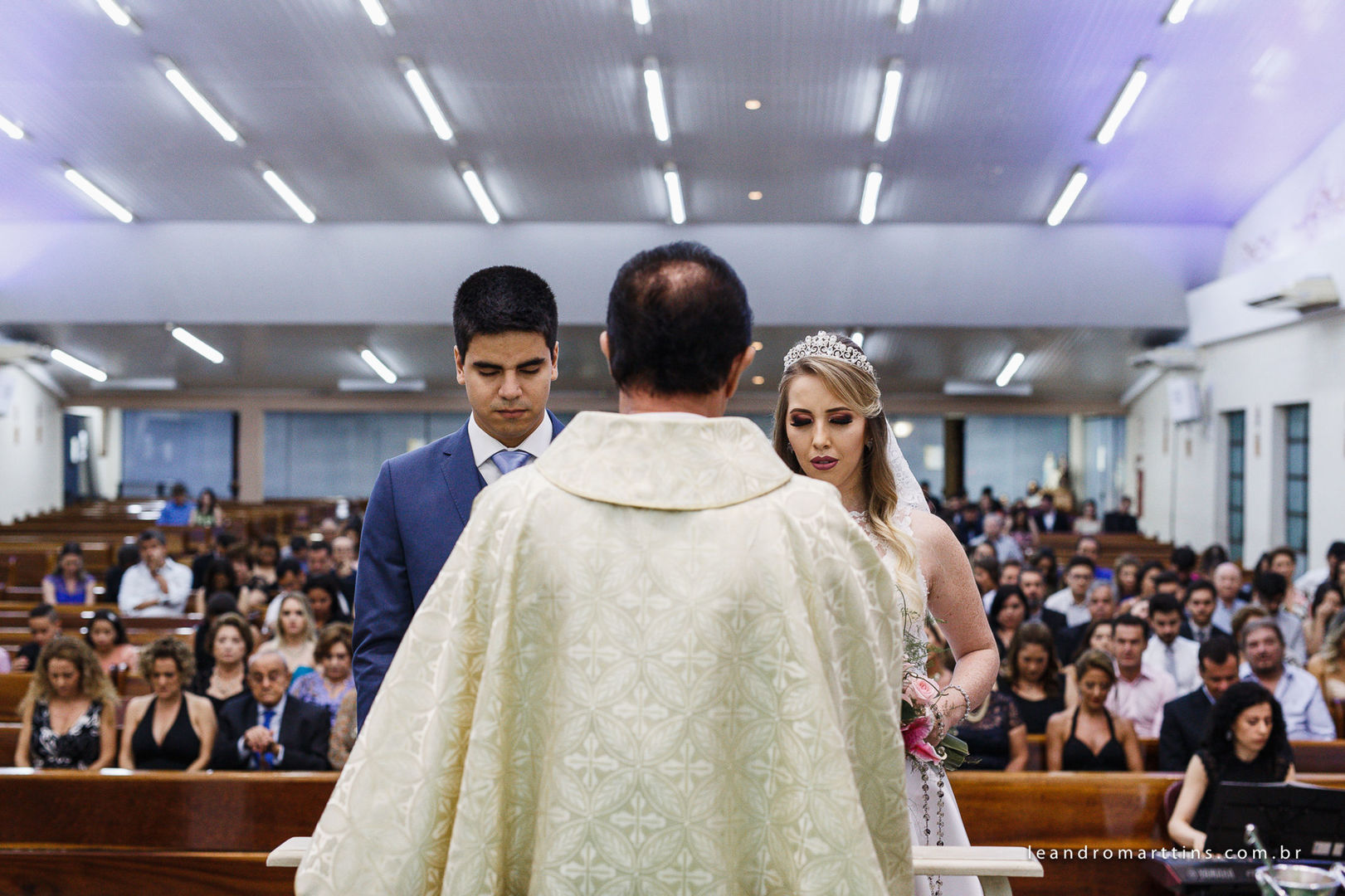 Casamento Ana e Thiago na Paróquia Menino Jesus de Praga