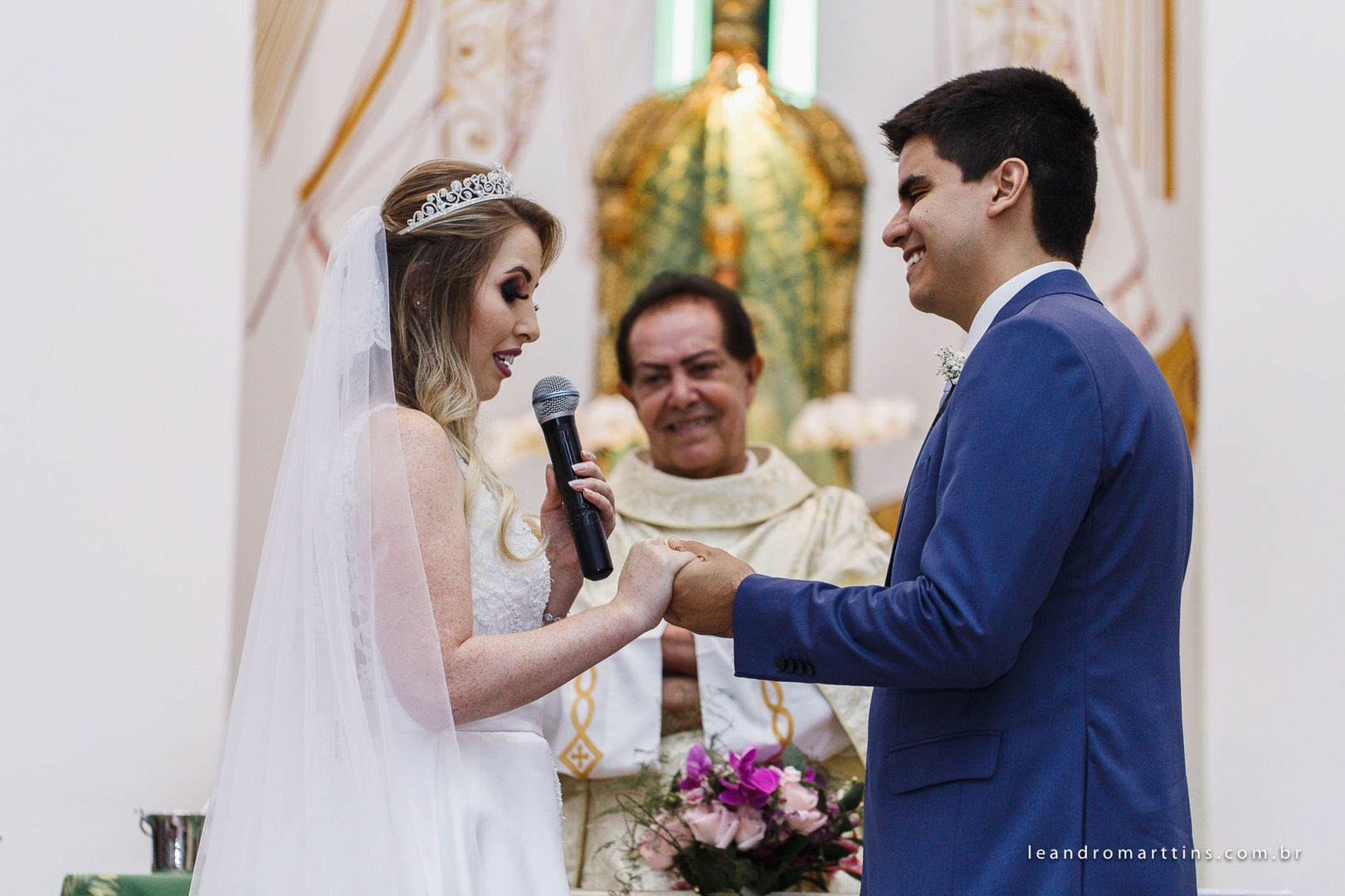 Casamento Ana e Thiago na Paróquia Menino Jesus de Praga