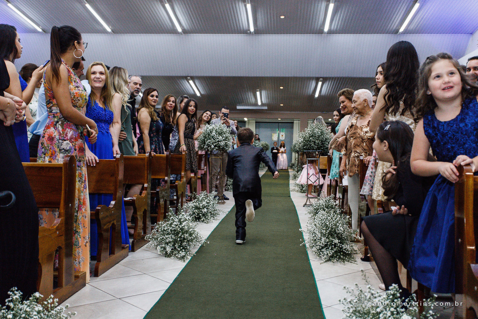 Casamento Ana e Thiago na Paróquia Menino Jesus de Praga
