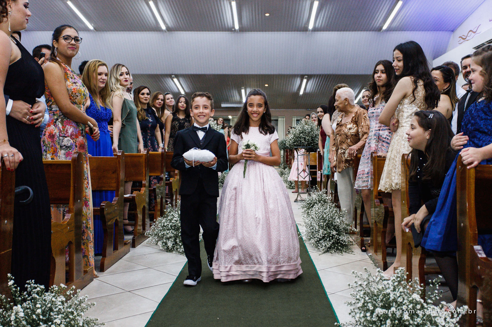 Casamento Ana e Thiago na Paróquia Menino Jesus de Praga
