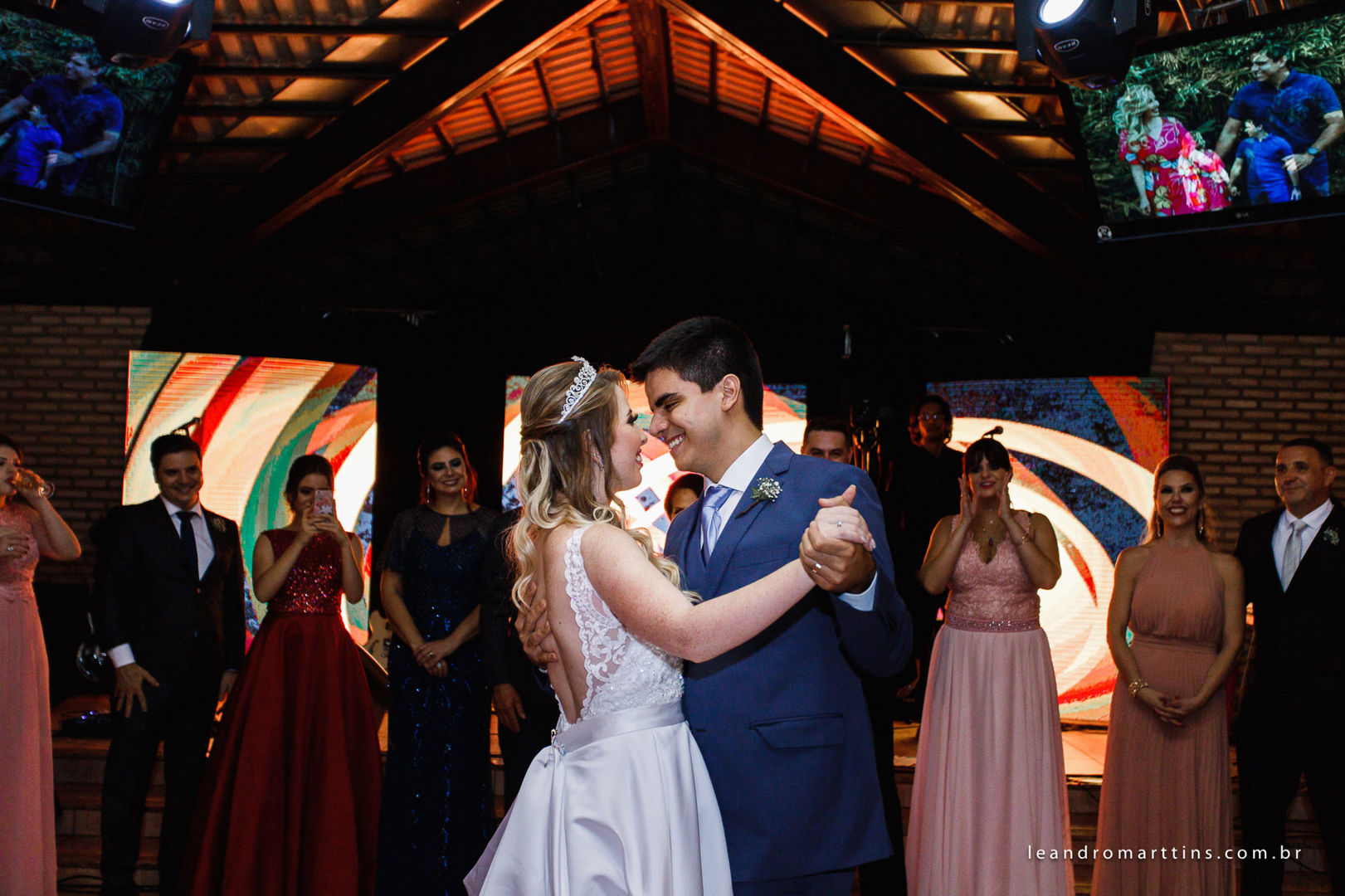 Casamento Ana e Thiago na Paróquia Menino Jesus de Praga