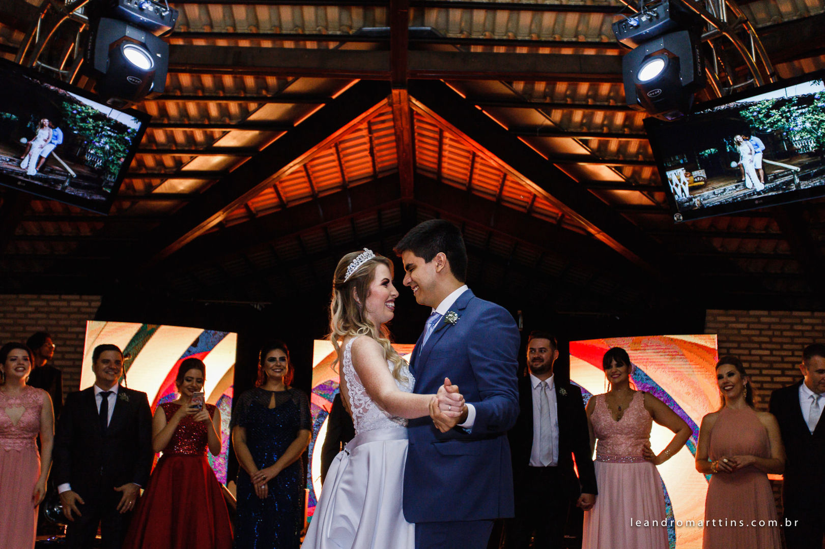 Casamento Ana e Thiago na Paróquia Menino Jesus de Praga