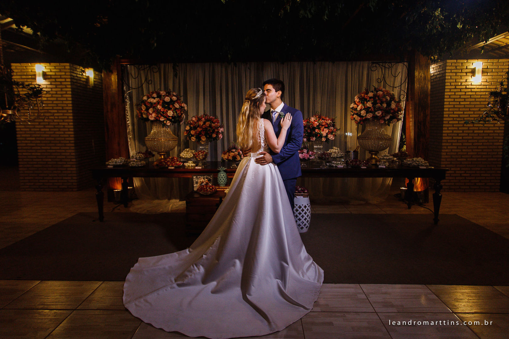 Casamento Ana e Thiago na Paróquia Menino Jesus de Praga