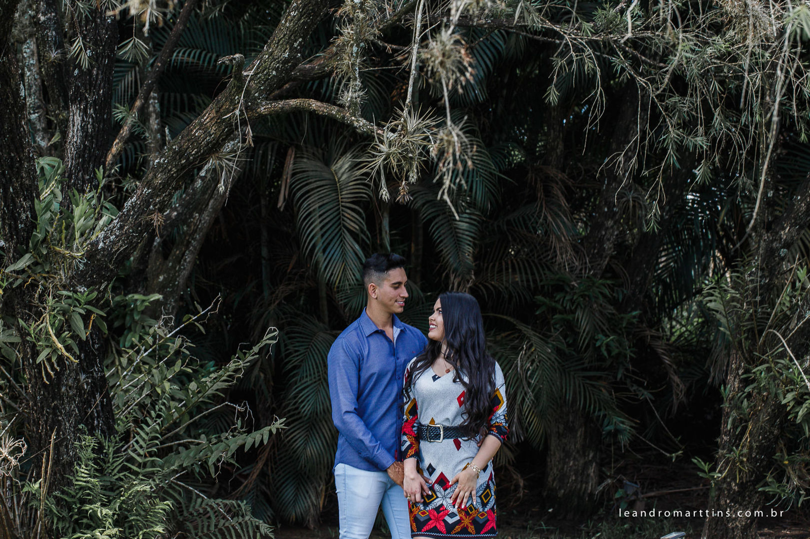 Pré Wedding Raianny e Vinícius no Antiquário Clever Casado