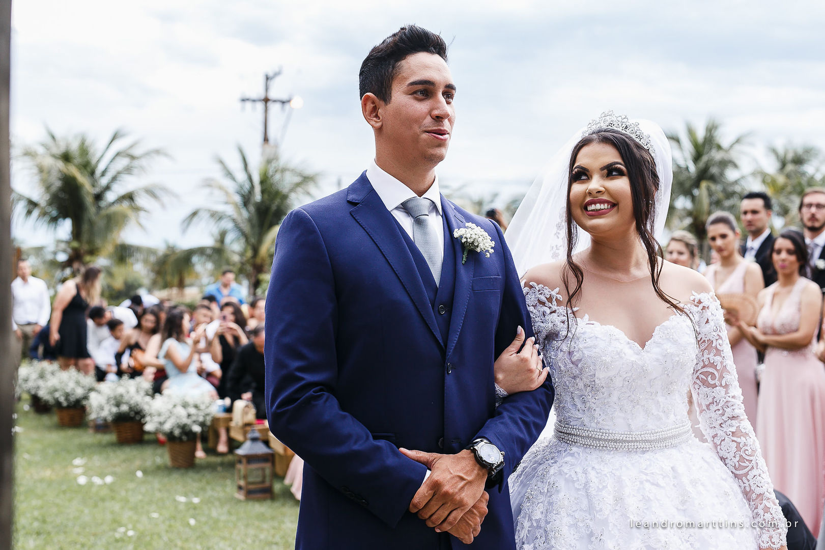 Casamento Raianny e Vinícius no espaço Bella Faria Eventos
