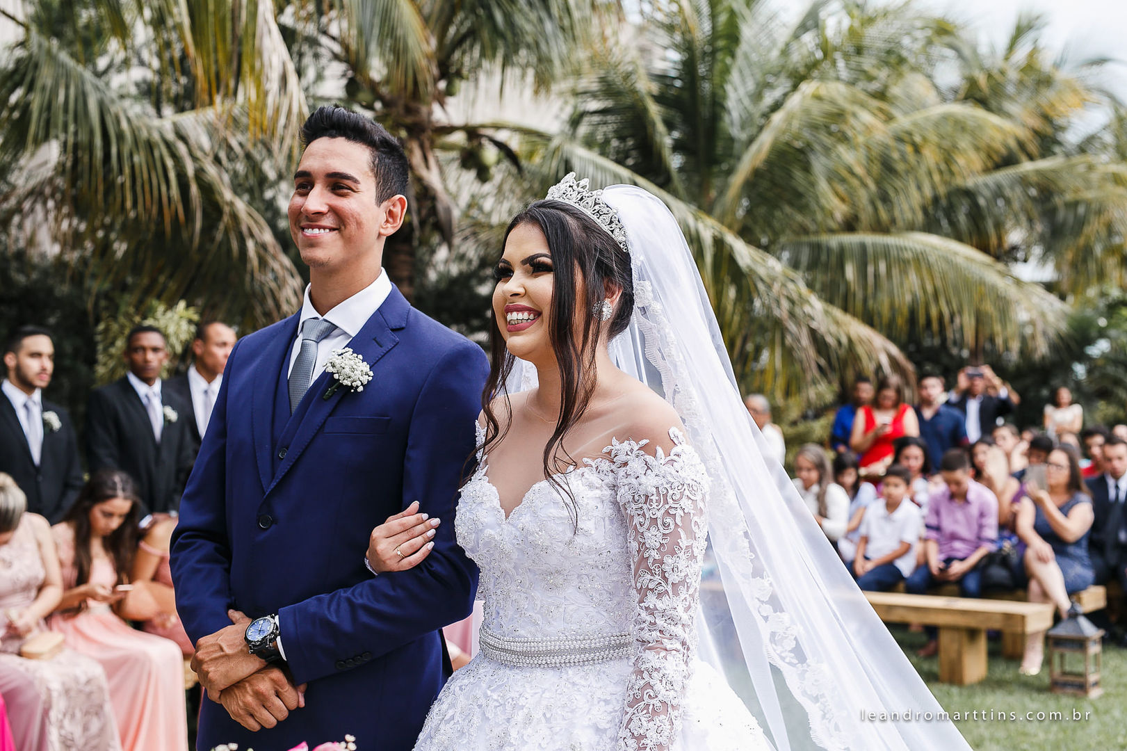 Casamento Raianny e Vinícius no espaço Bella Faria Eventos
