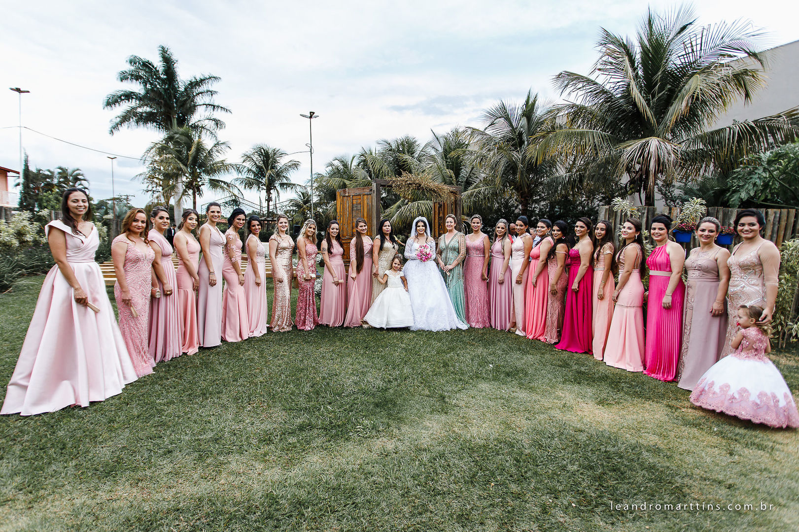 Casamento Raianny e Vinícius no espaço Bella Faria Eventos