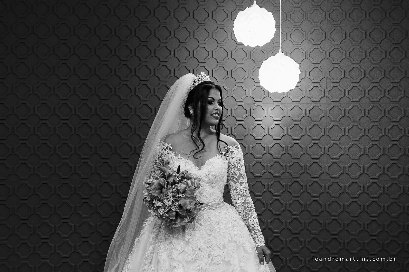 Casamento Raianny e Vinícius no espaço Bella Faria Eventos