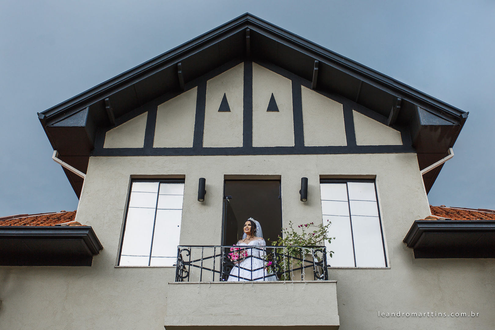 Casamento Raianny e Vinícius no espaço Bella Faria Eventos