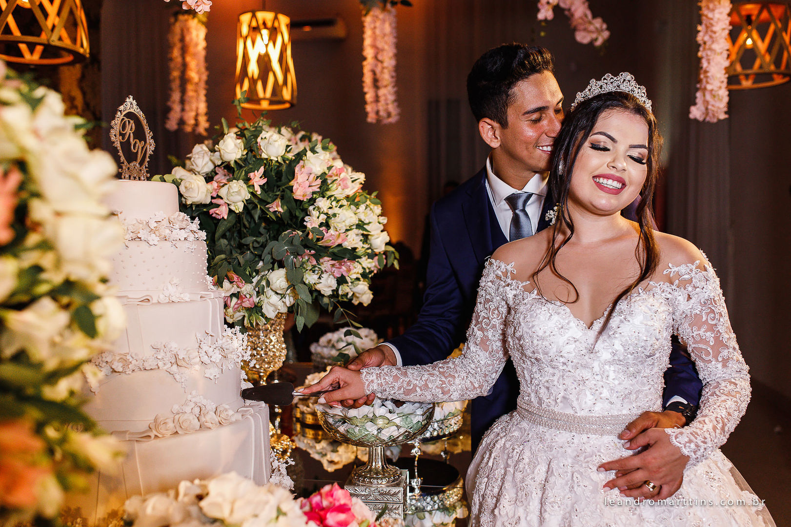 Casamento Raianny e Vinícius no espaço Bella Faria Eventos