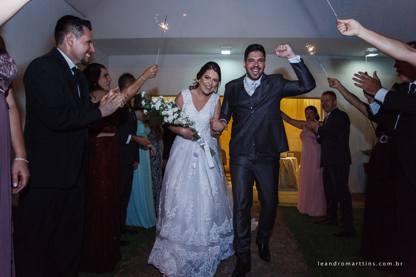 Casamento Laís e Levi no condomínio Gaivota II