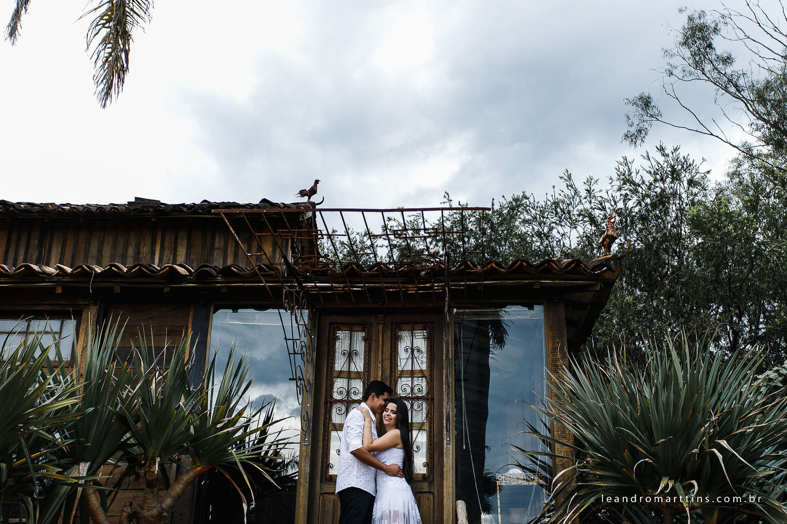 Pré Wedding Pâmela e Tiago no Antiquário Clever Casado