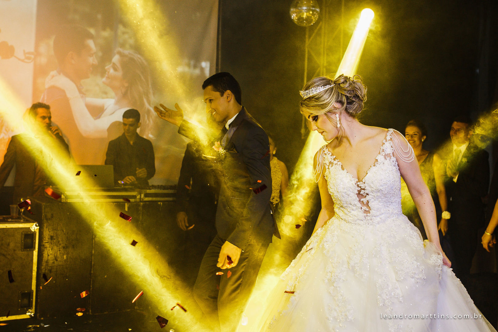 Casamento Naiara e Douglas na Igreja Matriz de Auriflama-SP
