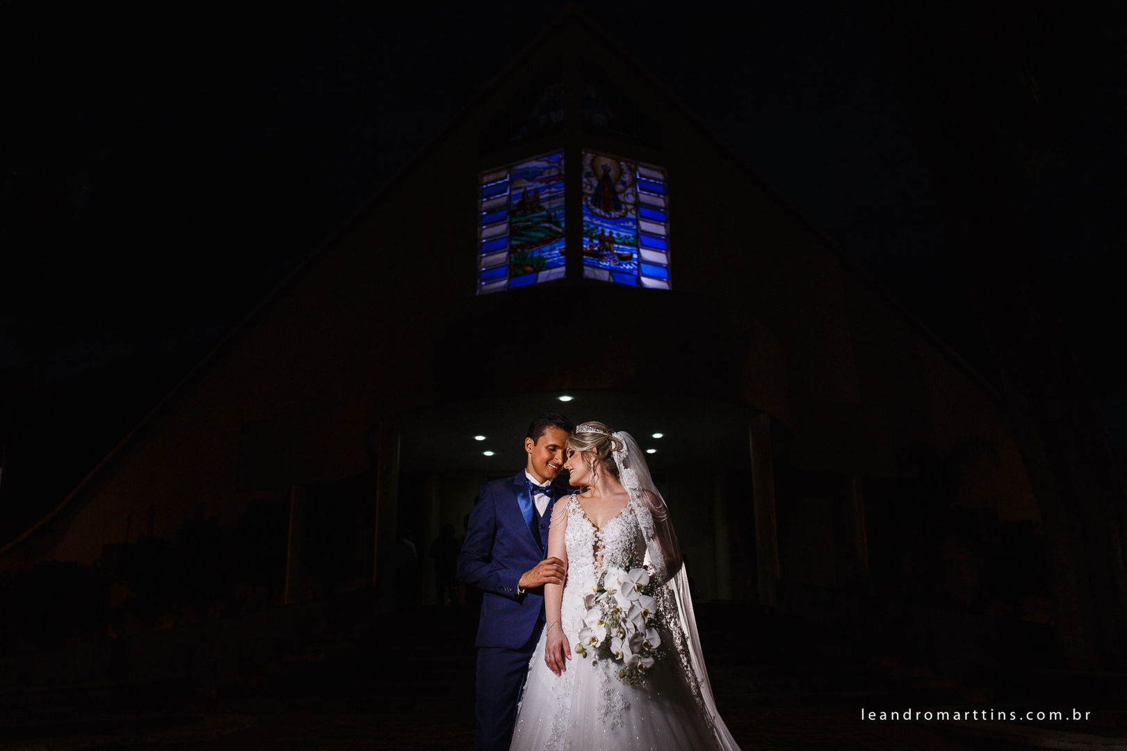 Casamento Naiara e Douglas na Igreja Matriz de Auriflama-SP