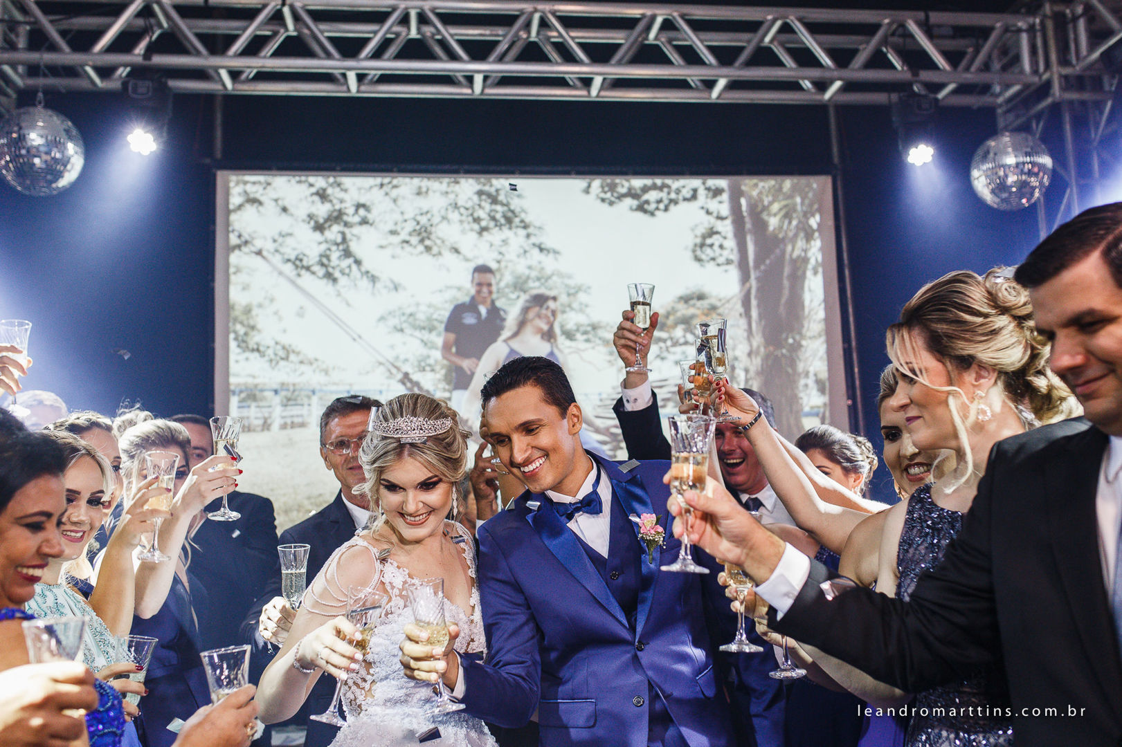 Casamento Naiara e Douglas na Igreja Matriz de Auriflama-SP