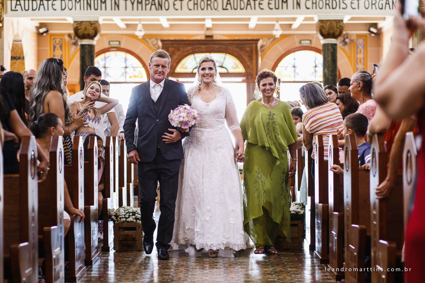 Casamento Ludmila e Fernando na Igreja Basílica Menor de Nossa Senhora Aparecida - São José do Rio Preto - SP