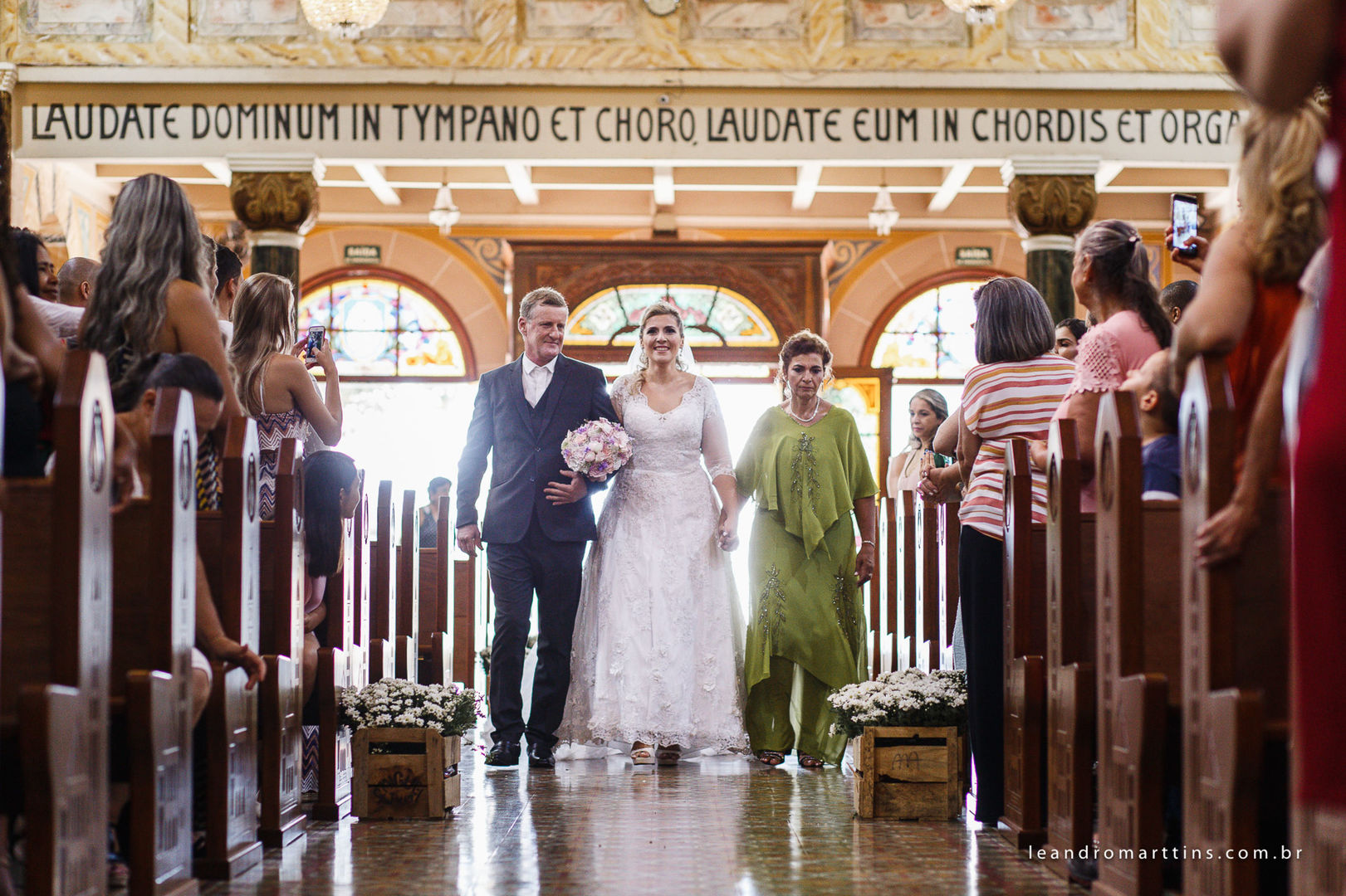 Casamento Ludmila e Fernando na Igreja Basílica Menor de Nossa Senhora Aparecida - São José do Rio Preto - SP