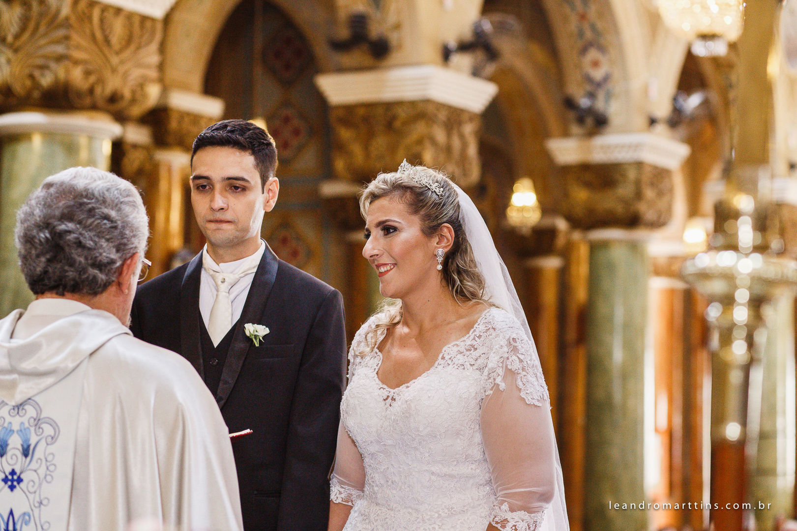 Casamento Ludmila e Fernando na Igreja Basílica Menor de Nossa Senhora Aparecida - São José do Rio Preto - SP