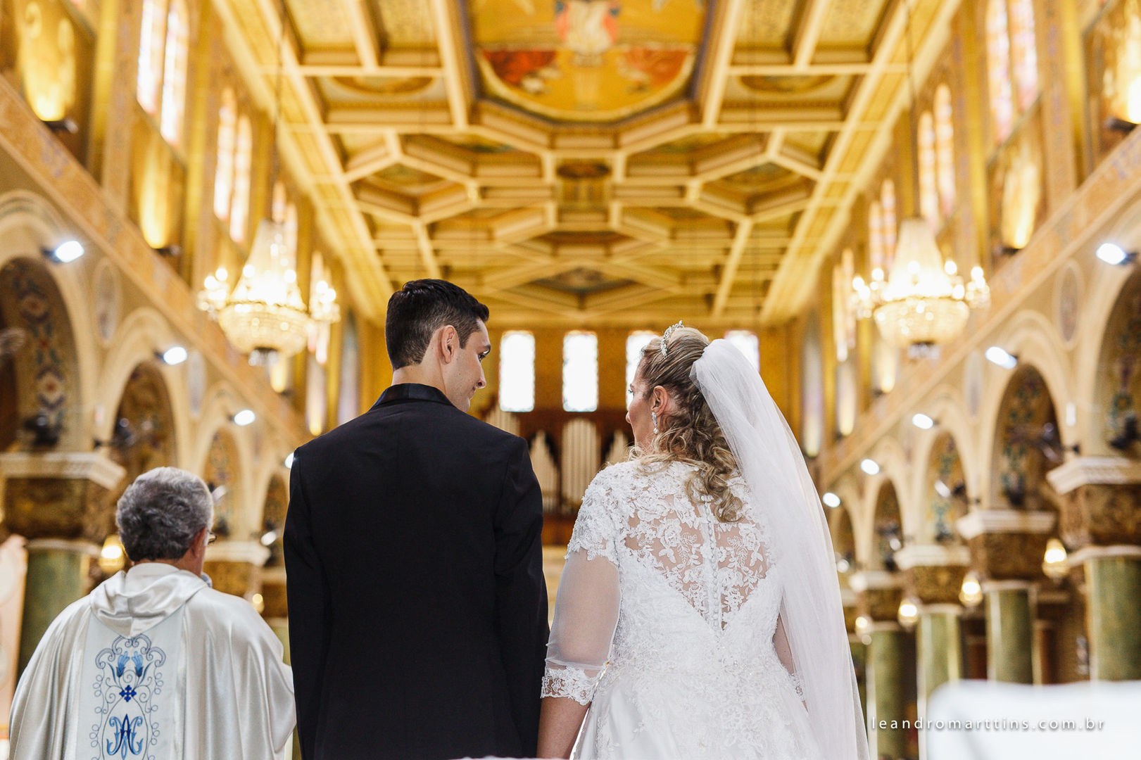 Casamento Ludmila e Fernando na Igreja Basílica Menor de Nossa Senhora Aparecida - São José do Rio Preto - SP