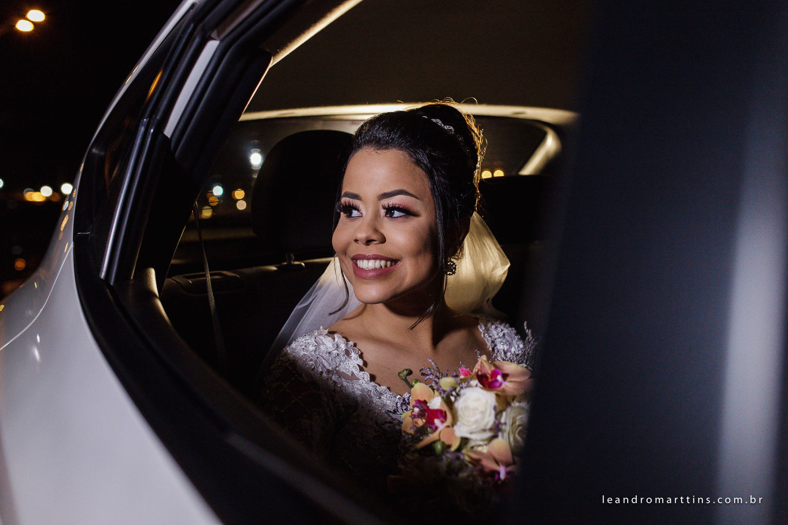 Casamento na igreja Basílica e recepção Marisa Abud - Verônica e Renan