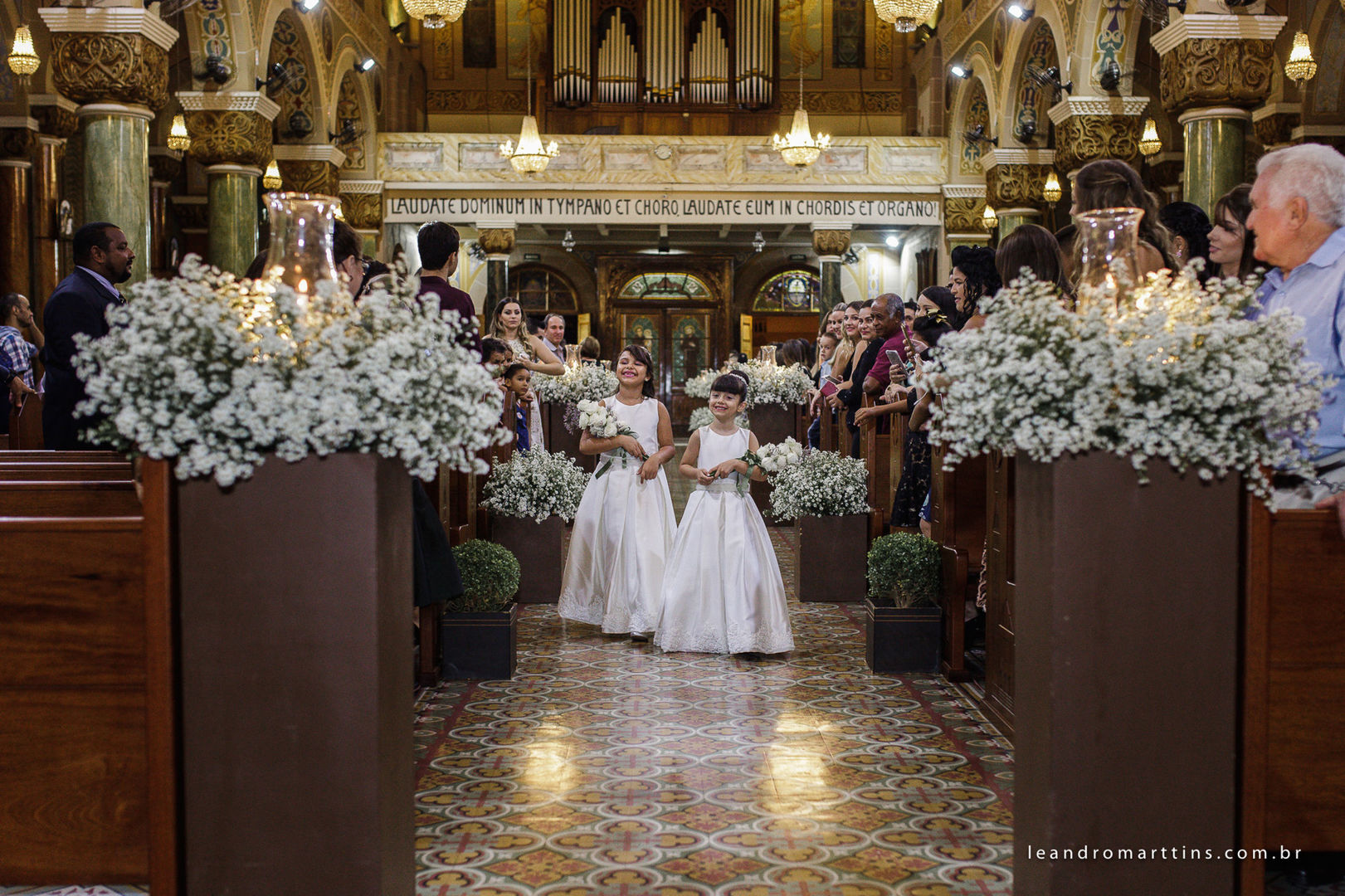 Casamento na igreja Basílica e recepção Marisa Abud - Verônica e Renan