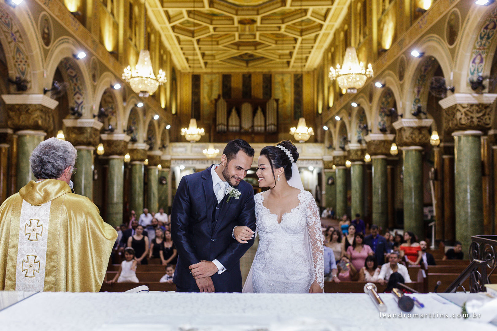 Casamento na igreja Basílica e recepção Marisa Abud - Verônica e Renan