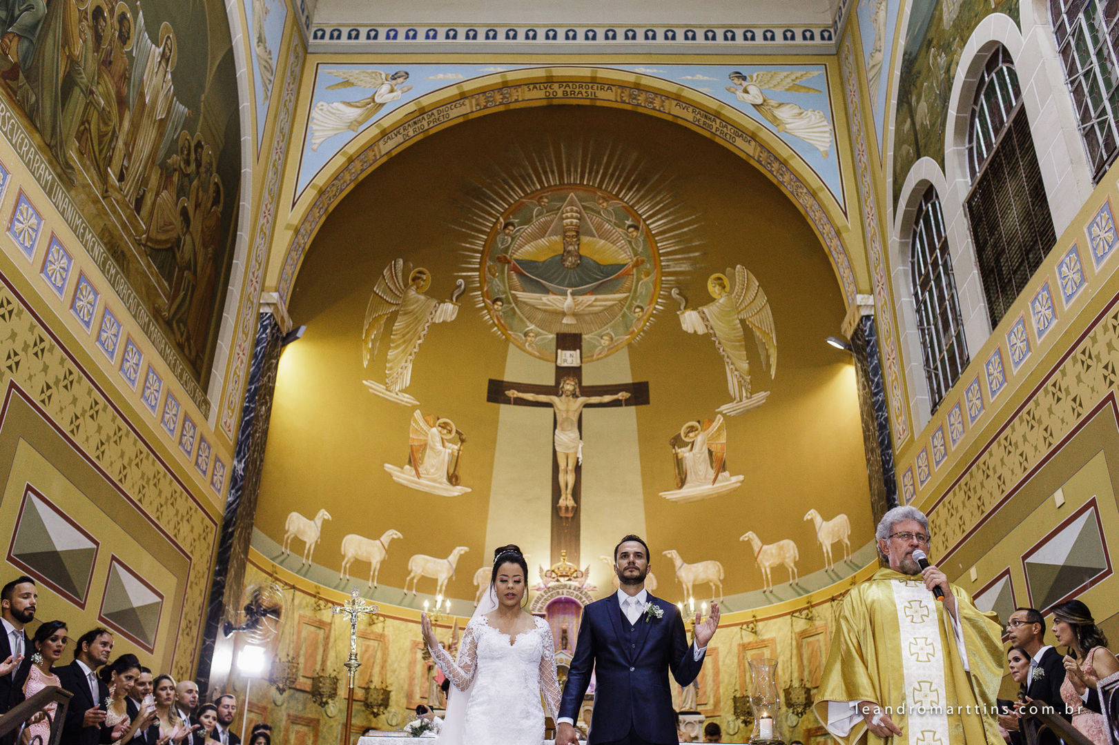 Casamento na igreja Basílica e recepção Marisa Abud - Verônica e Renan