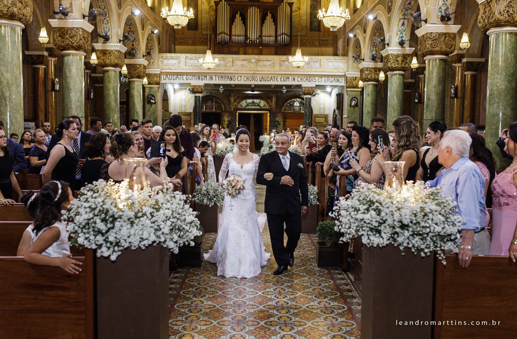 Casamento na igreja Basílica e recepção Marisa Abud - Verônica e Renan