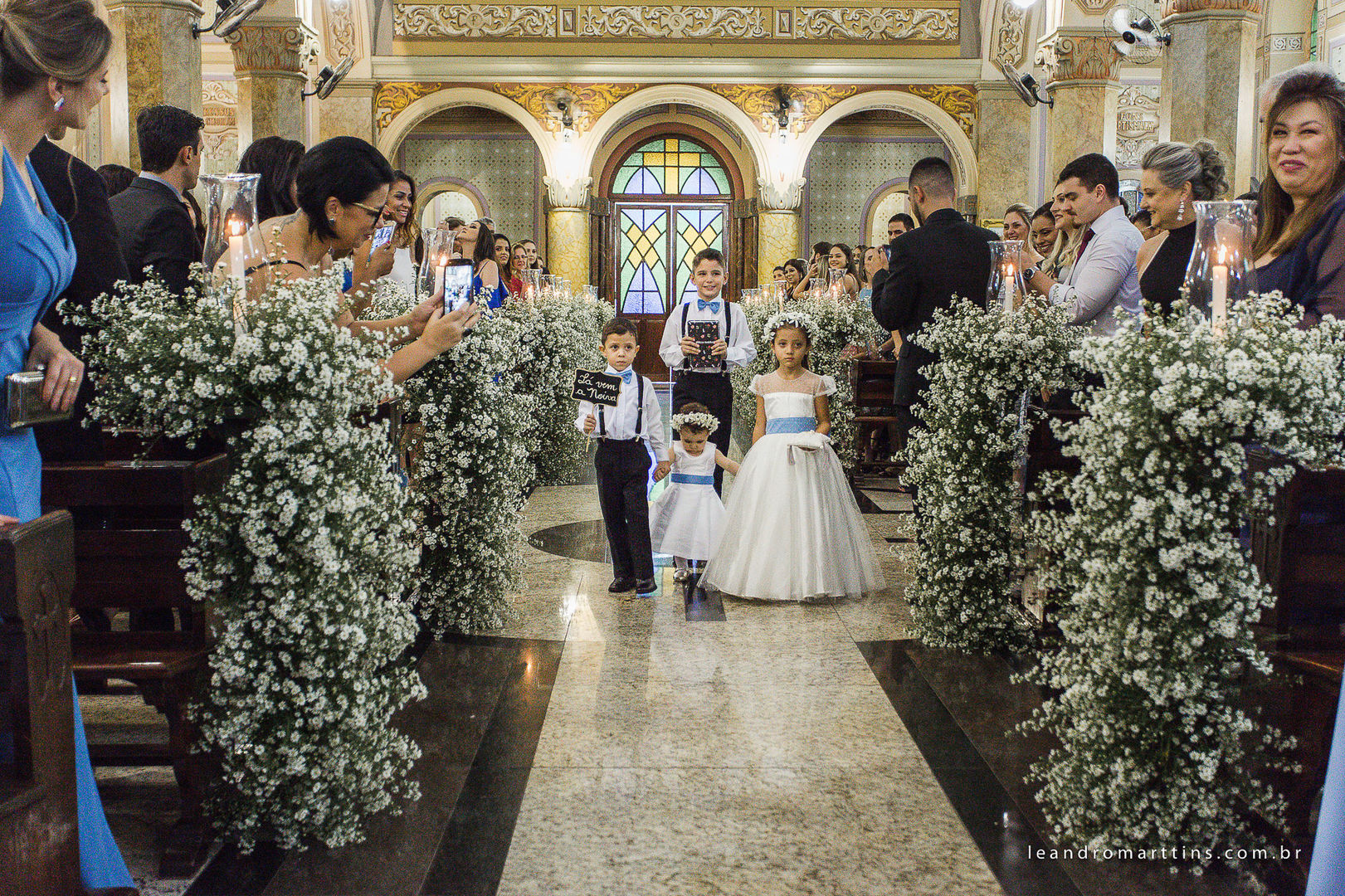Casamento Helenita e Gabriel no espaço Maison Buffet Ge-Vera
