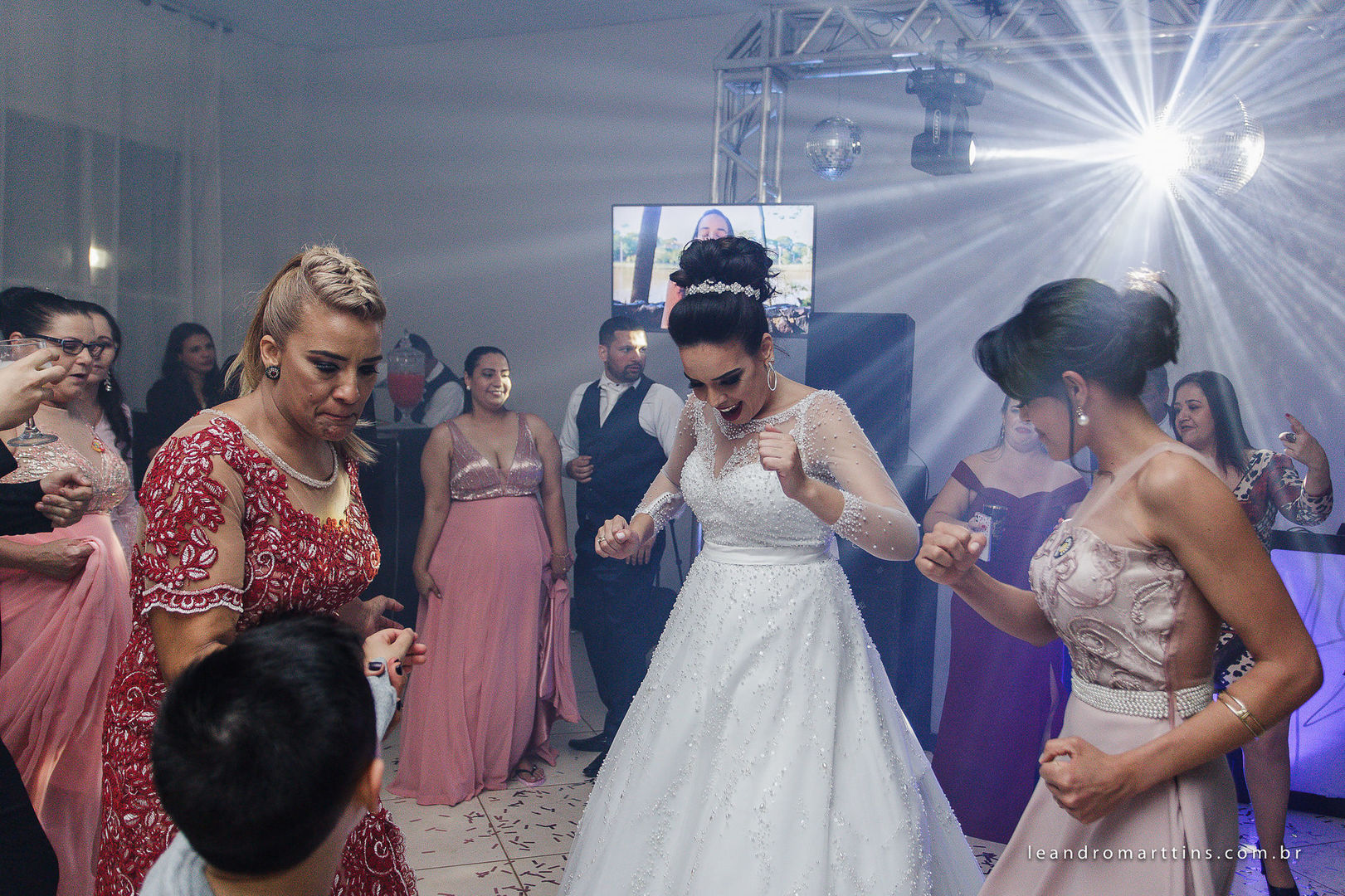 Casamento Gabriela e Bruno no espaço Alfaville Eventos