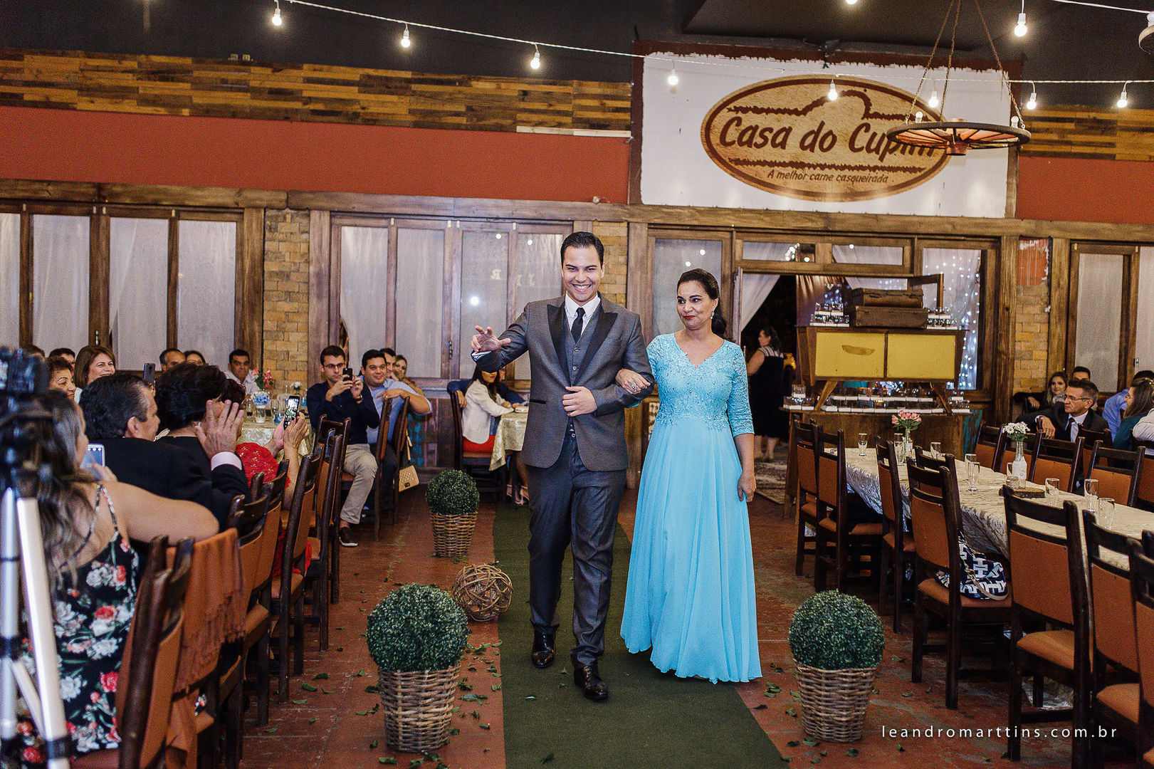 Casamento Rebeca e João Paulo no espaço Casa do Cupim