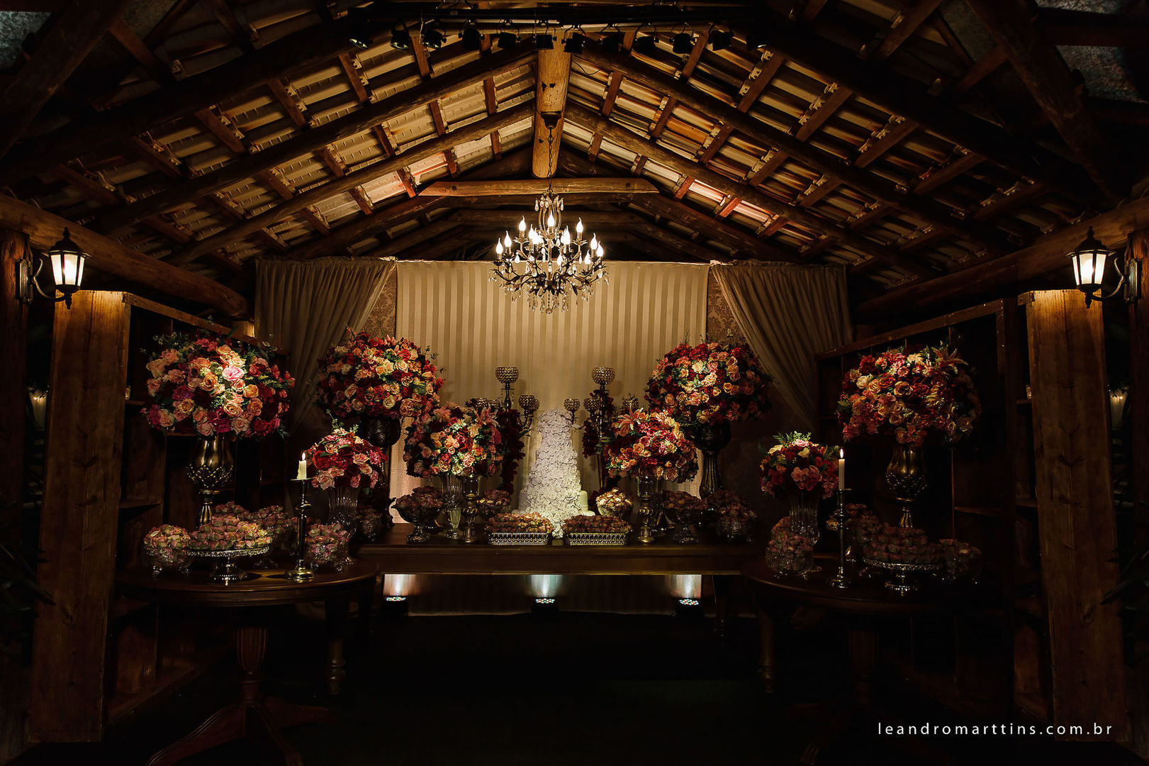 Casamento Mariana e Lucas no espaço Santa Felicidade Eventos