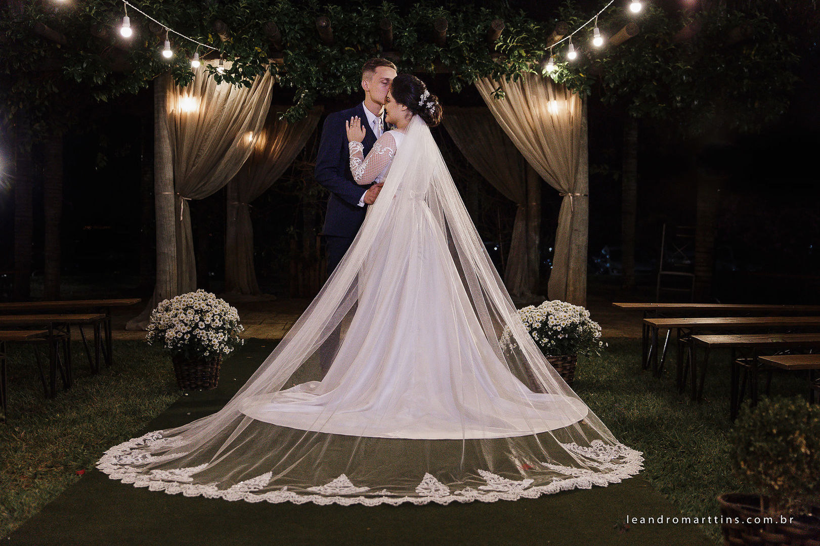 Casamento Mariana e Lucas no espaço Santa Felicidade Eventos