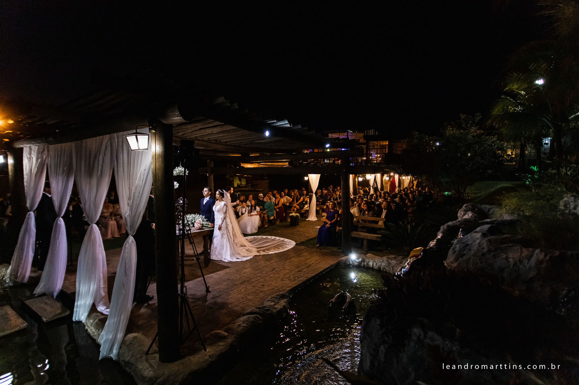 Casamento Giovanna e Jonathan no espaço Glauber Carvalho