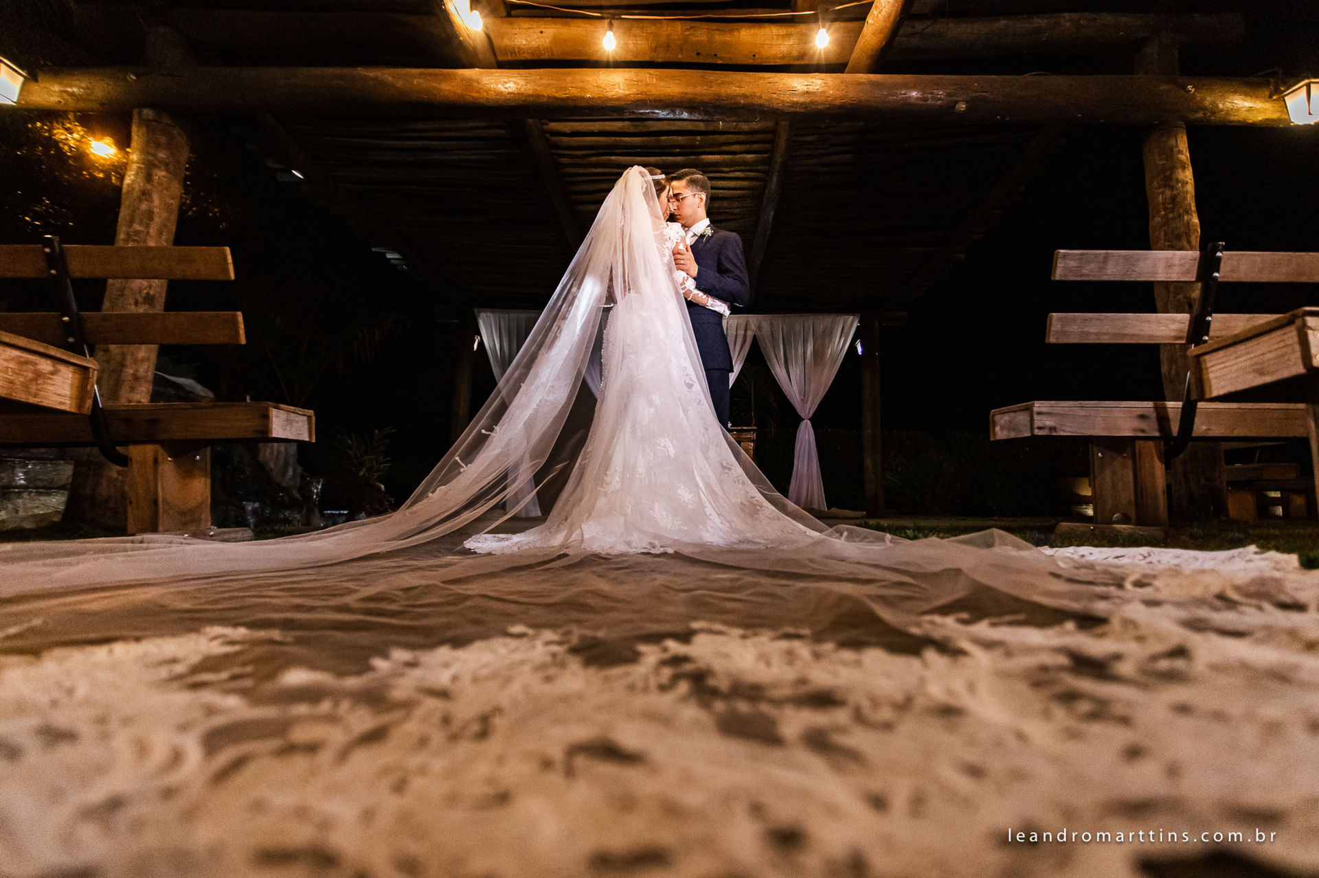 Casamento Giovanna e Jonathan no espaço Glauber Carvalho