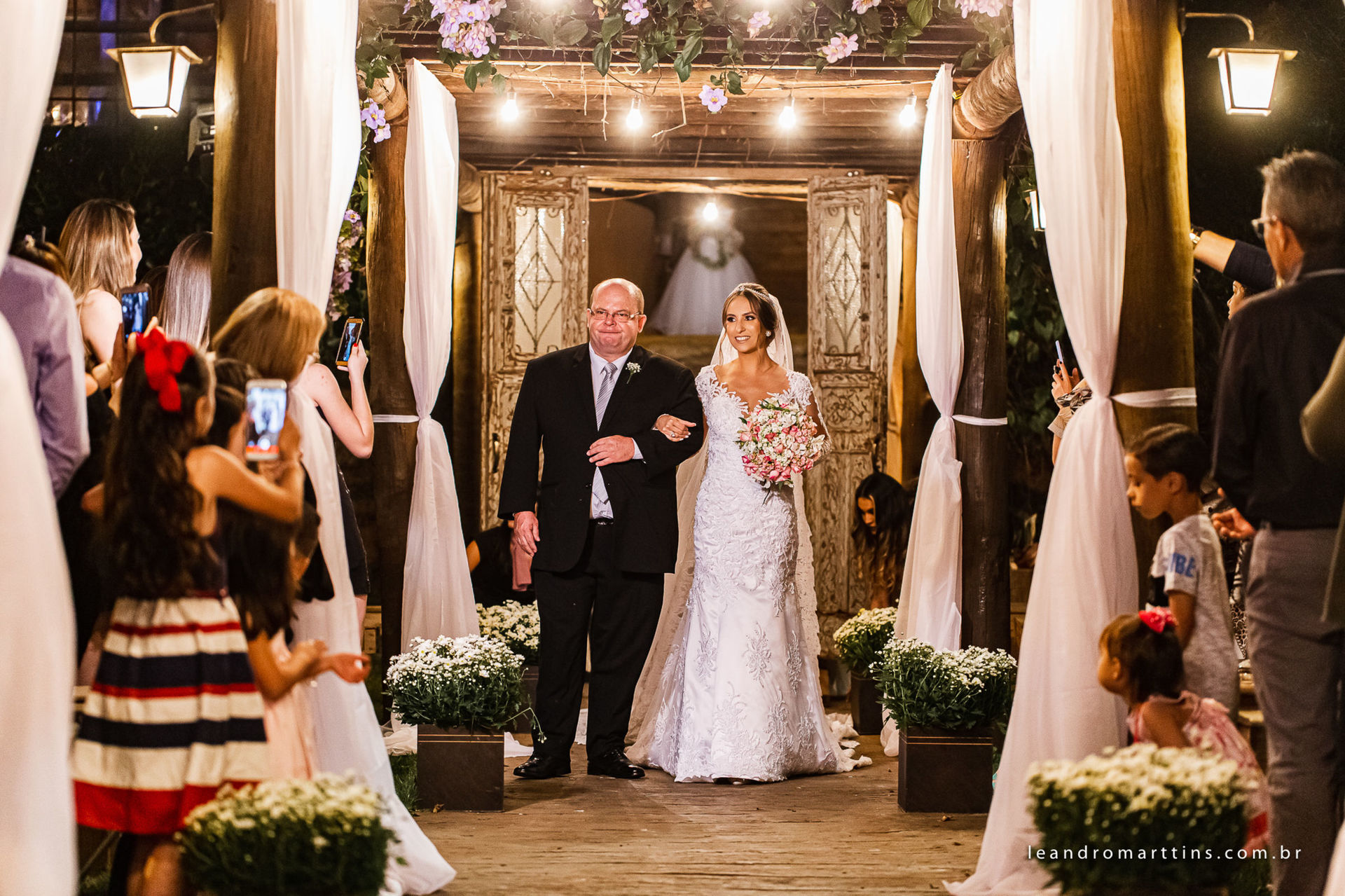 Casamento Giovanna e Jonathan no espaço Glauber Carvalho