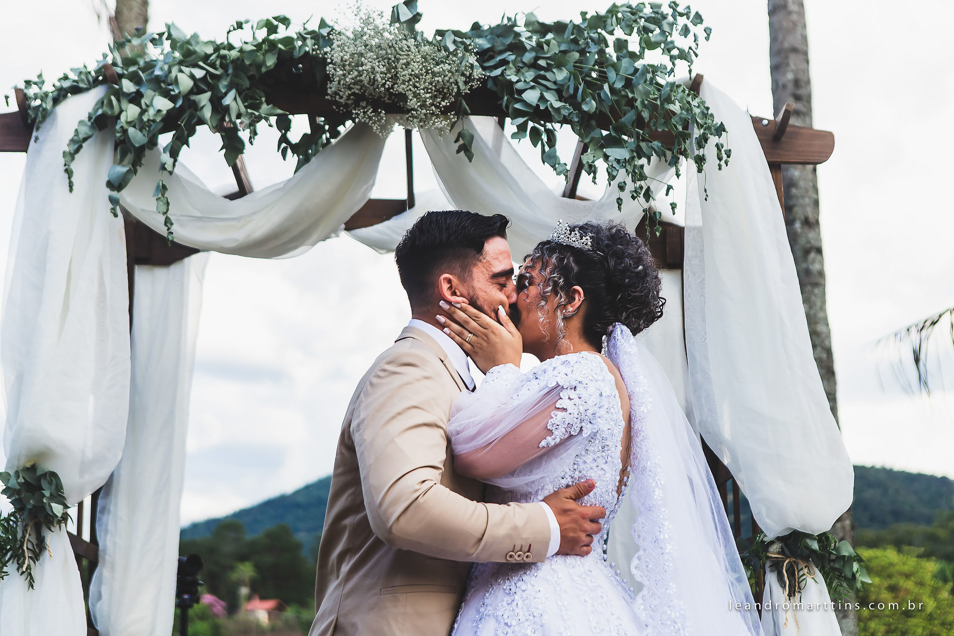 Casamento Thaís e Danilo no espaço Costa del Mar Hotel Boutique, Miguel Pereira - RJ