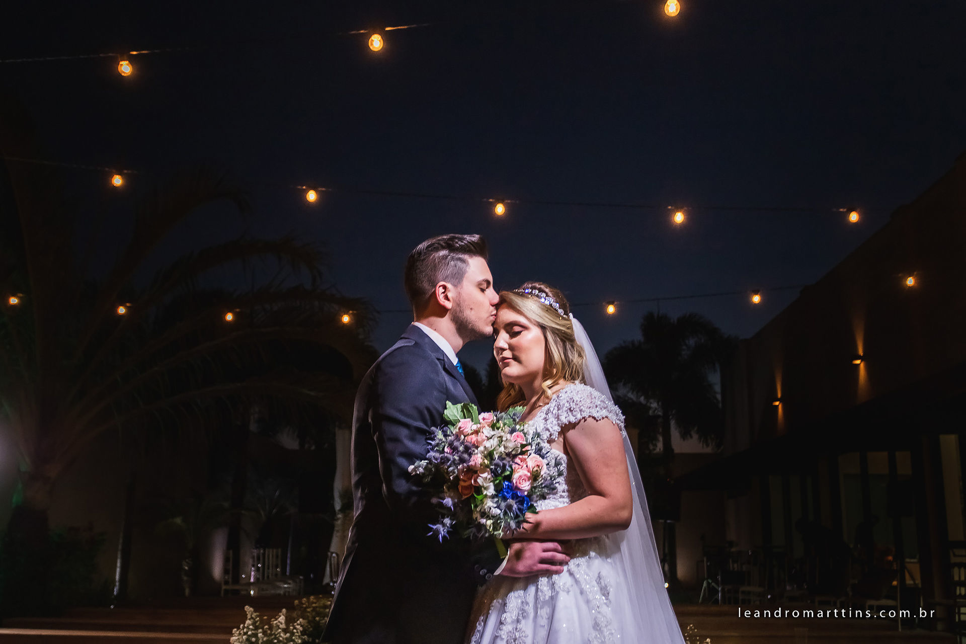 Casamento Ana Paula e Pedro no espaço Villart Eventos em Potirendaba - SP 