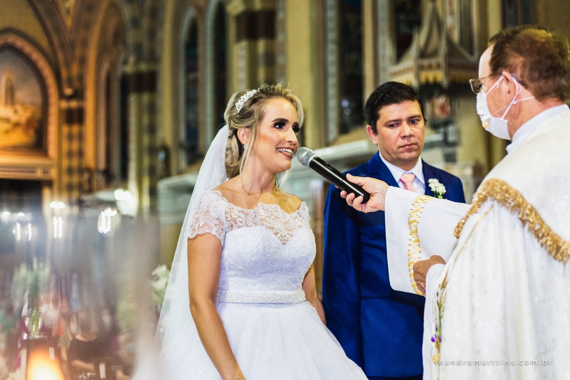 Casamento Natália e João na igreja Matriz de Mirassol
