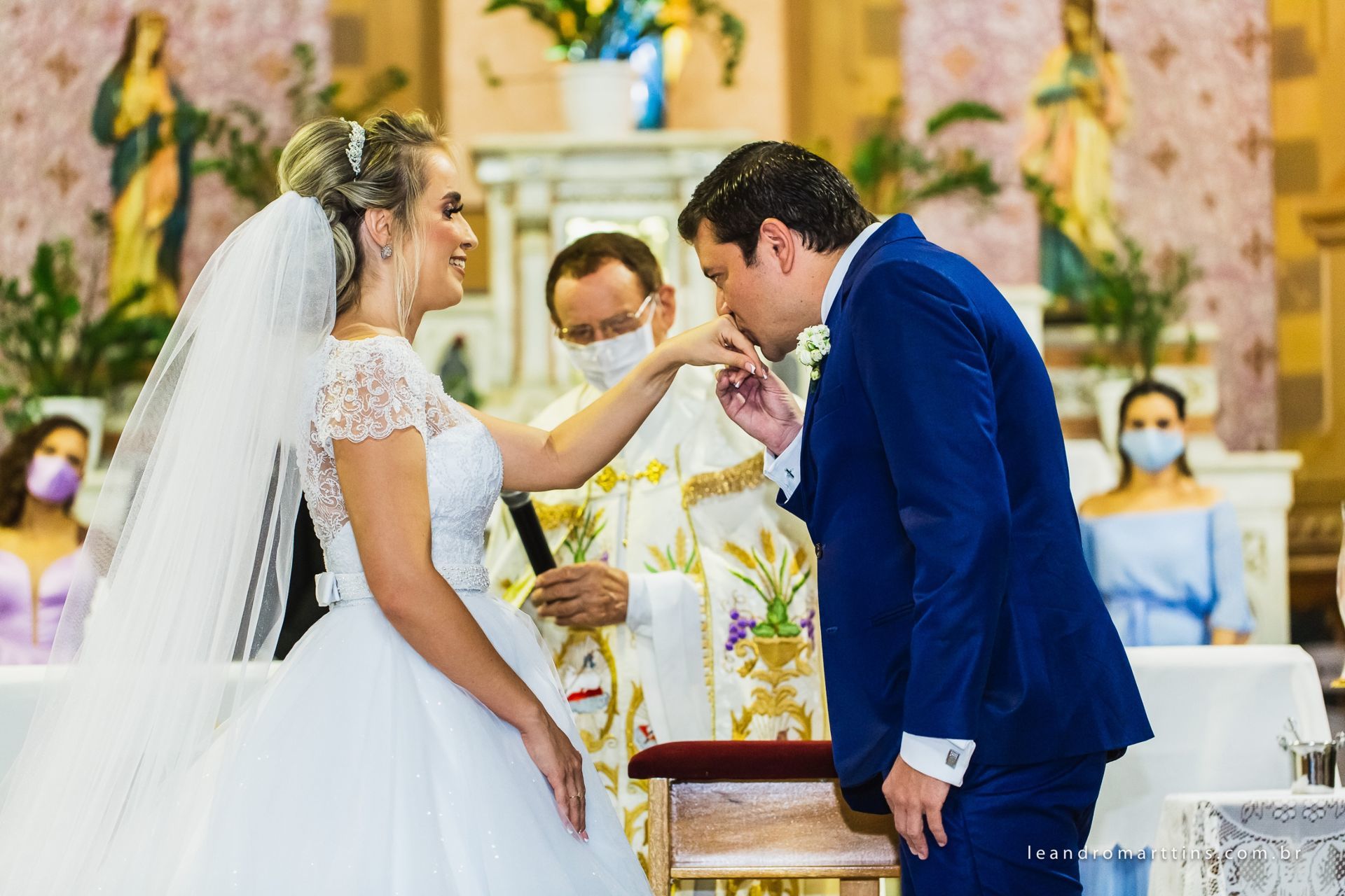 Casamento Natália e João na igreja Matriz de Mirassol
