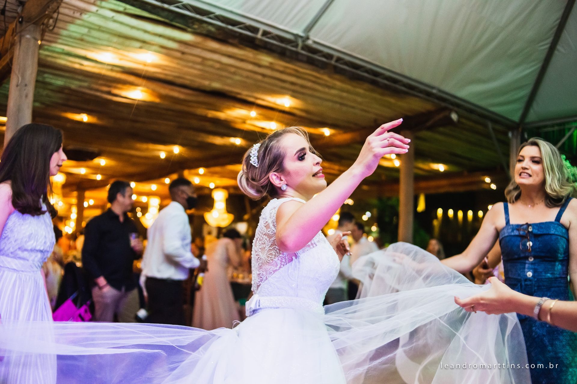 Casamento Natália e João na igreja Matriz de Mirassol