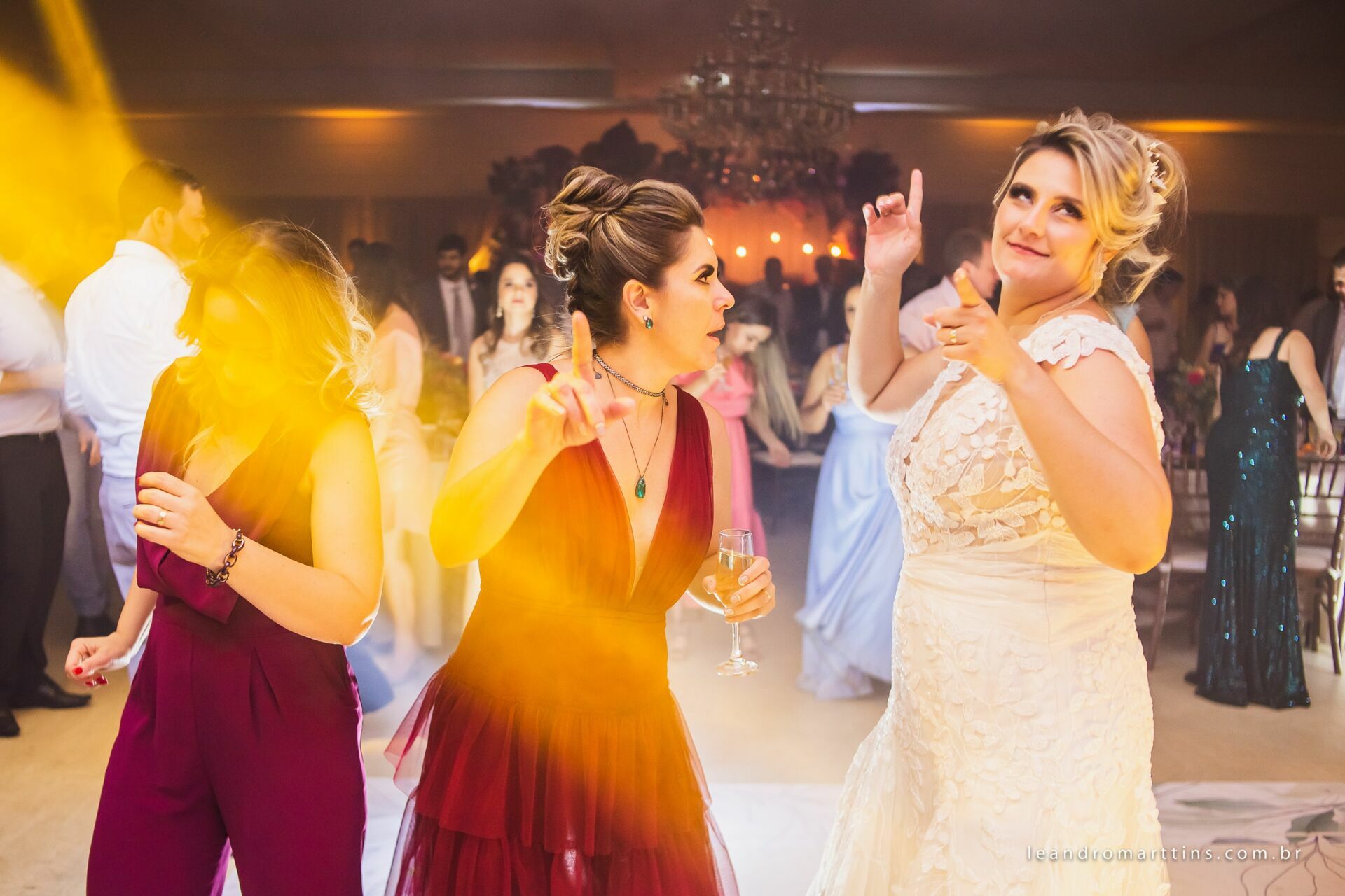 Casamento Fernanda e Jair no espaço Spazio Bianchi Eventos em José Bonifácio - SP