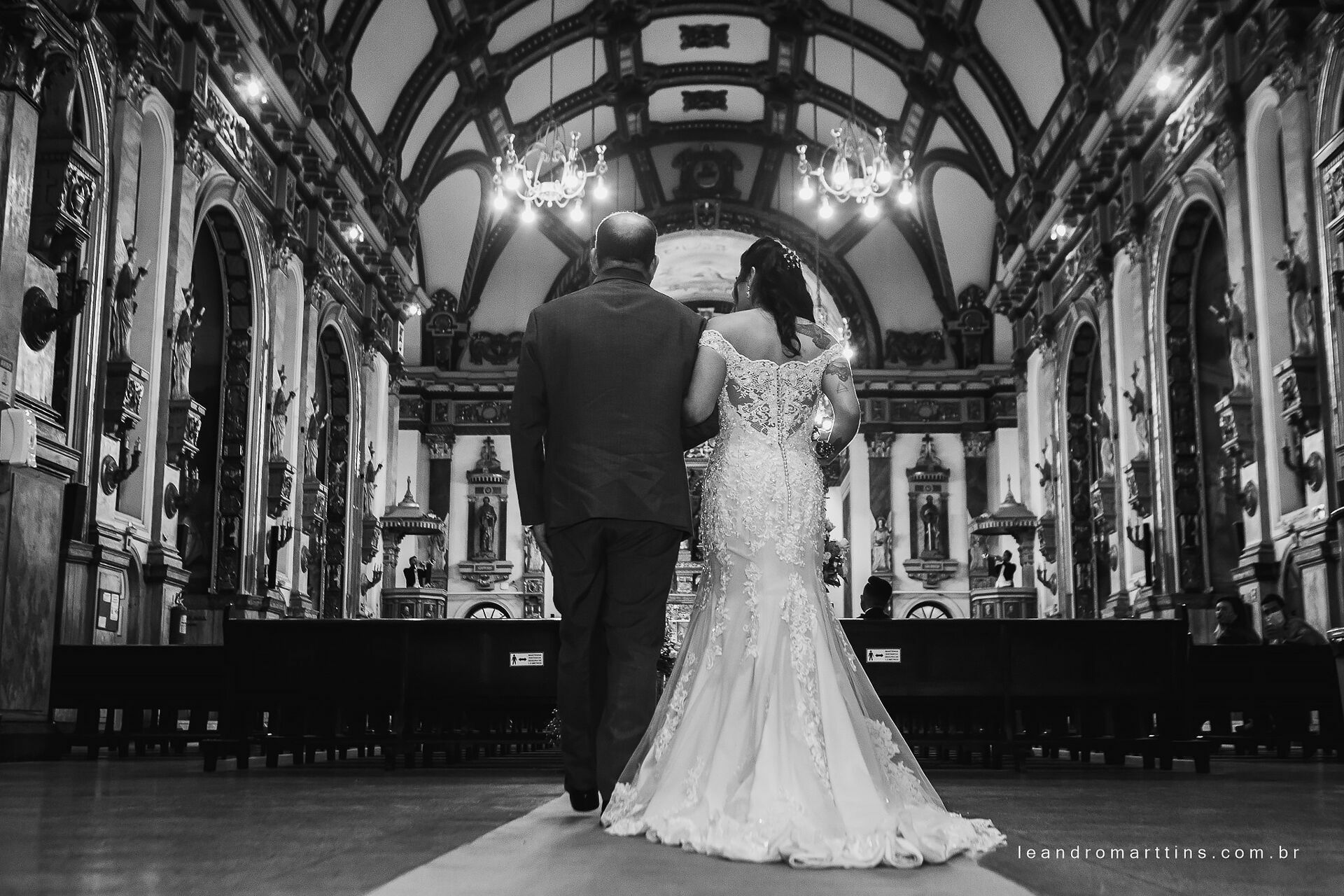 Casamento Fernanda e Herbert na Paróquia Nossa Senhora da Saúde em São Paulo - SP