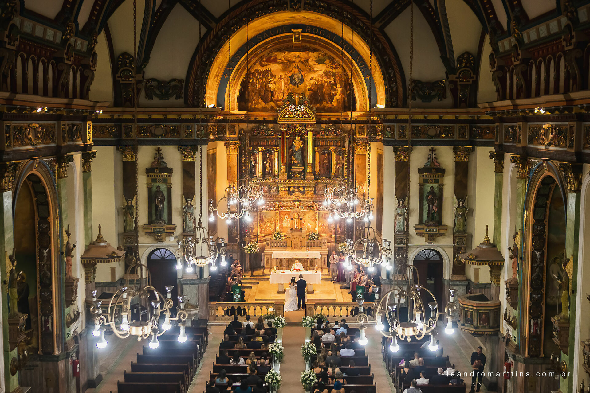 Casamento Fernanda e Herbert na Paróquia Nossa Senhora da Saúde em São Paulo - SP